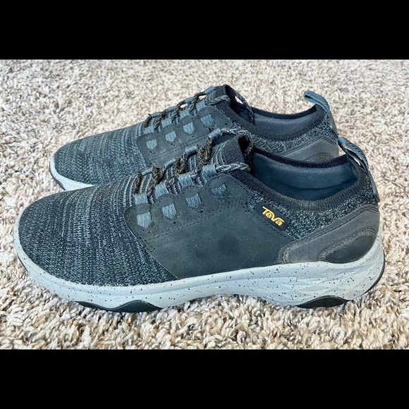 teva arrowood 2 knit sneakers